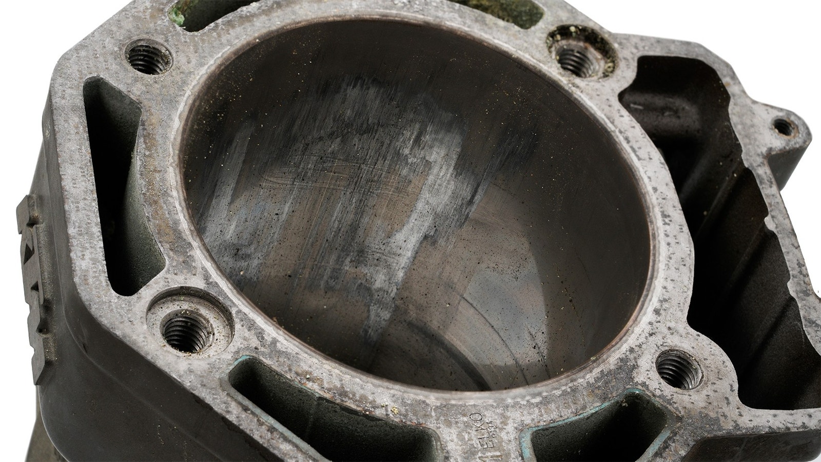 Overhaling, Honing, Rep av Nikasil sylindre utføres også Inbytte