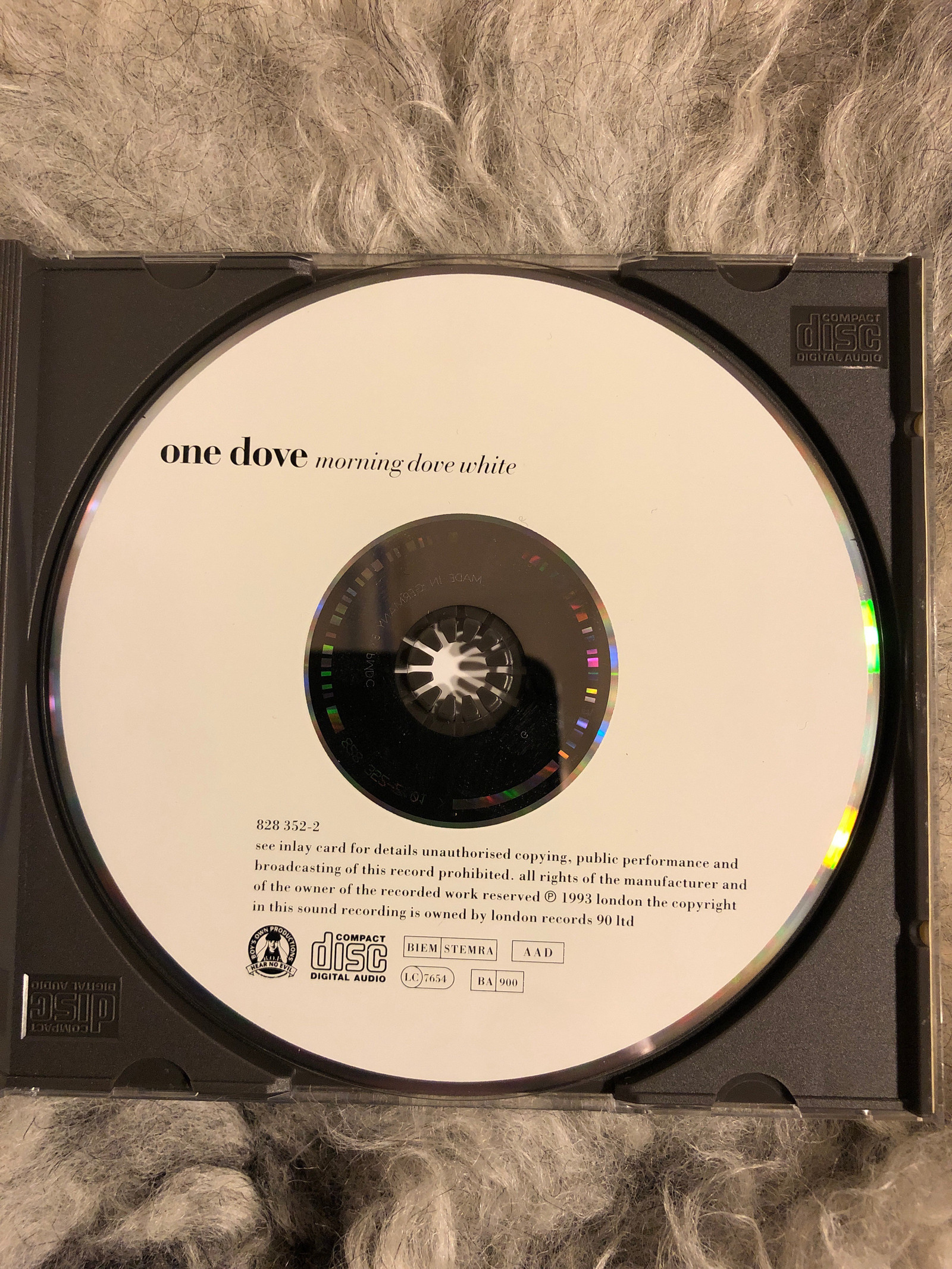 NY PRIS One Dove - Morning Dove White. CD | FINN-torget
