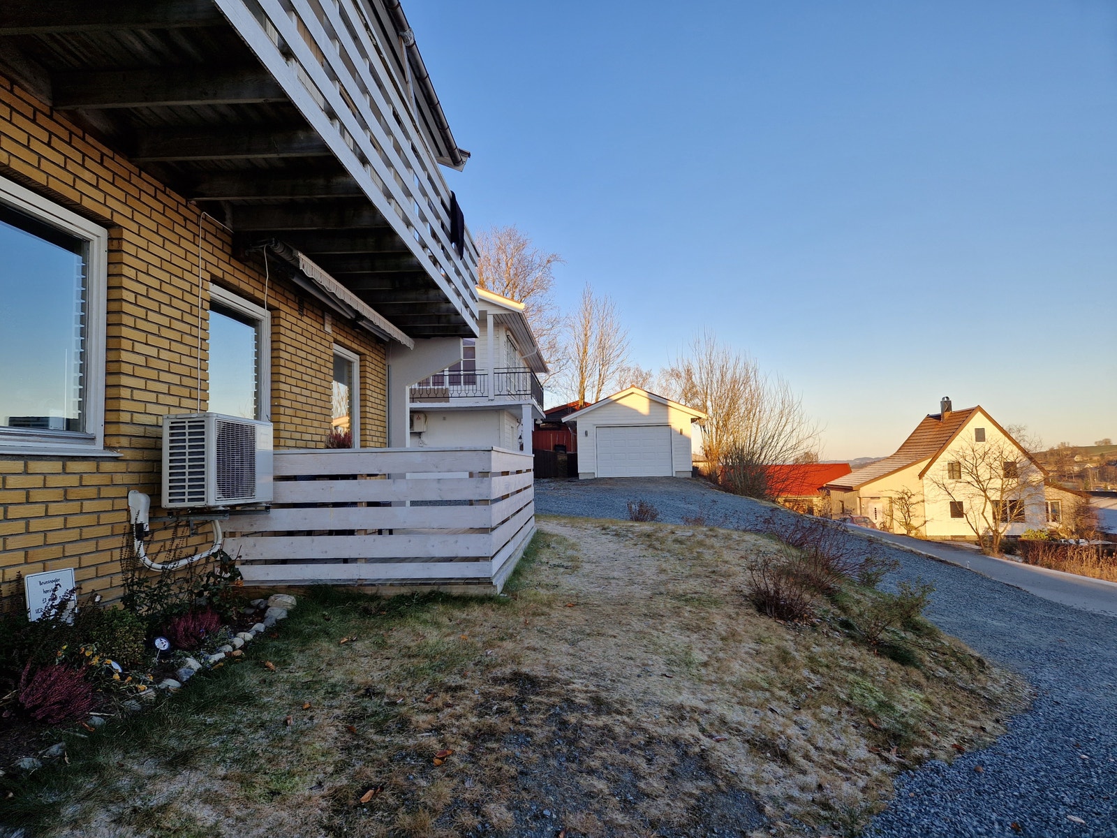 Terrasse og hagedel Galleribilde