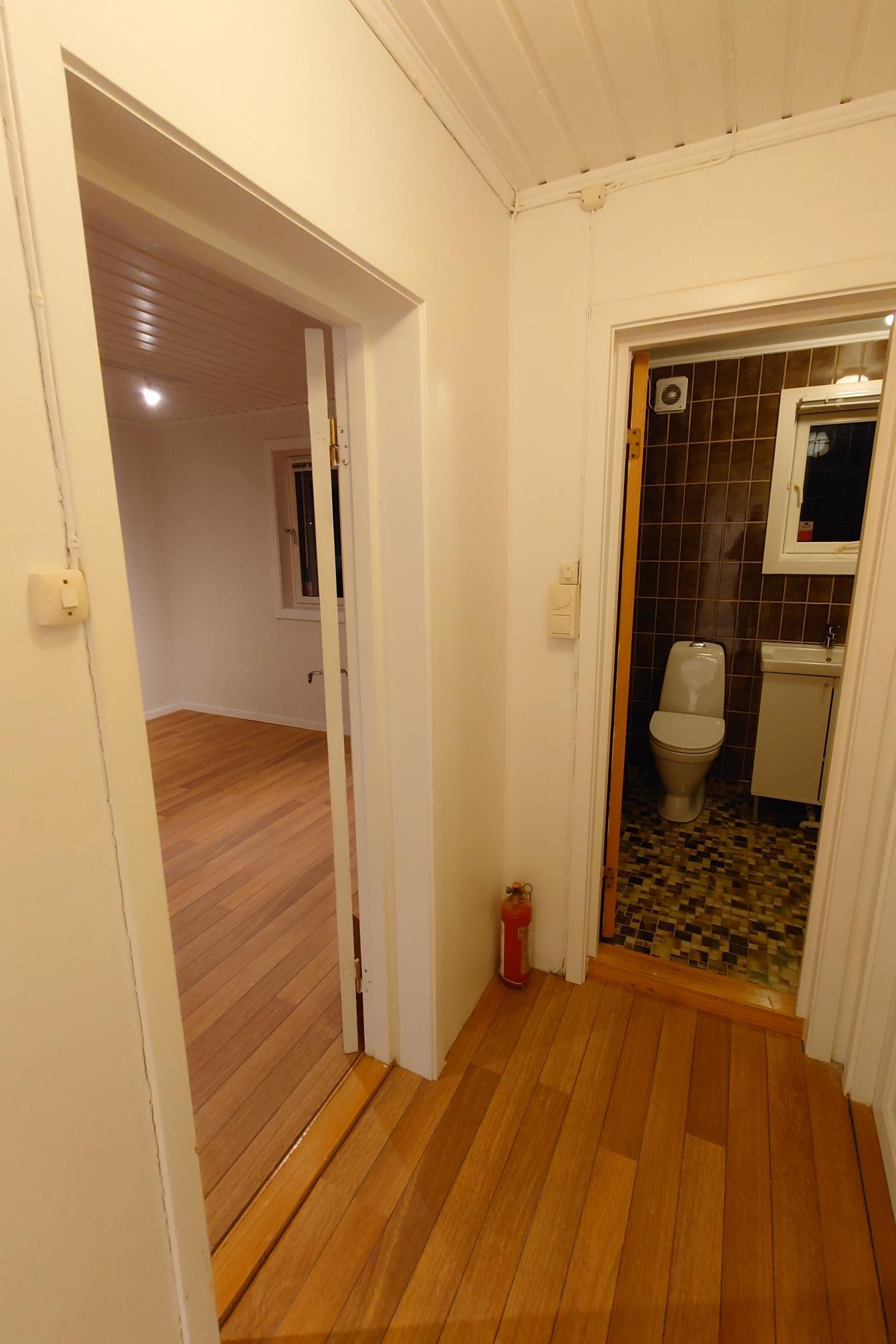 Gang mellom kjøkken og bad Galleribilde