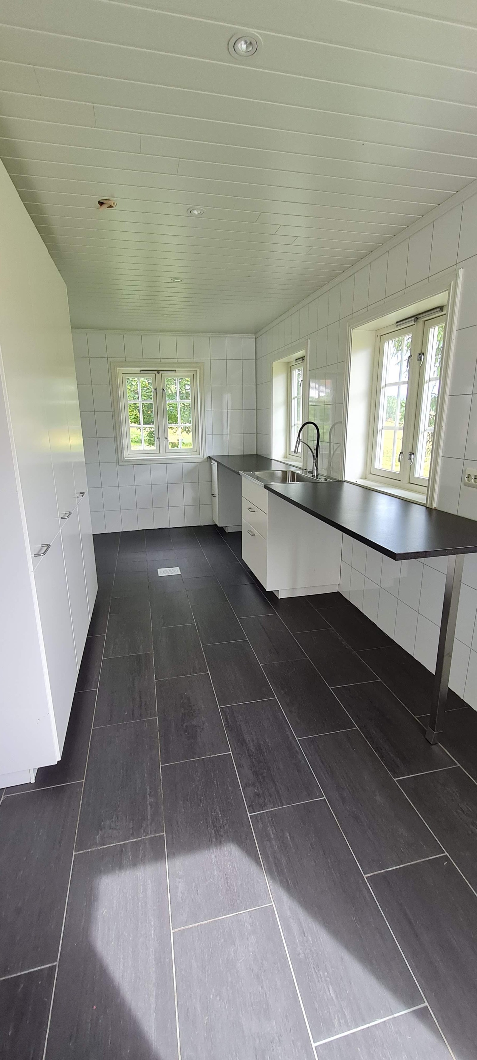 Vaskerom Galleribilde