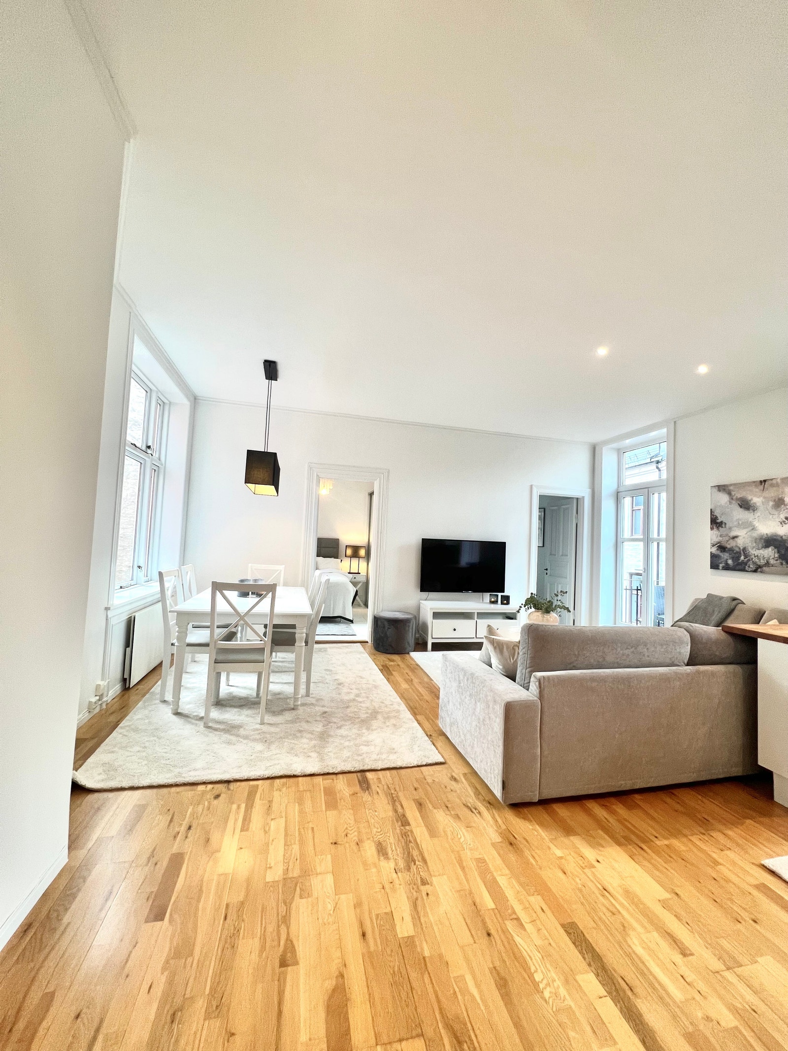 living room and dining room area Galleribilde