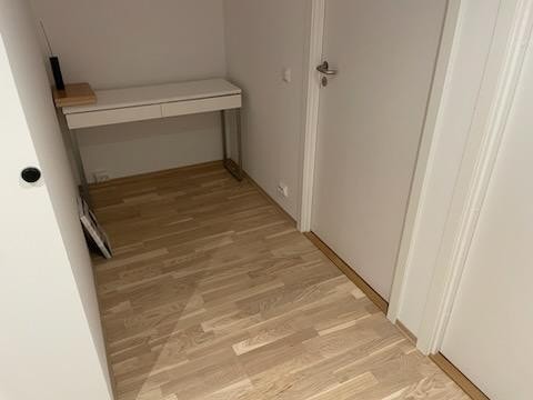 Liten kontorplass i gang ved soverom Galleribilde