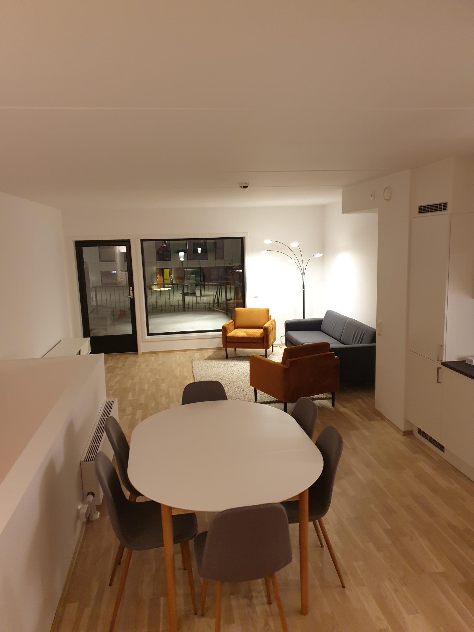 Stue/kjøkken Galleribilde