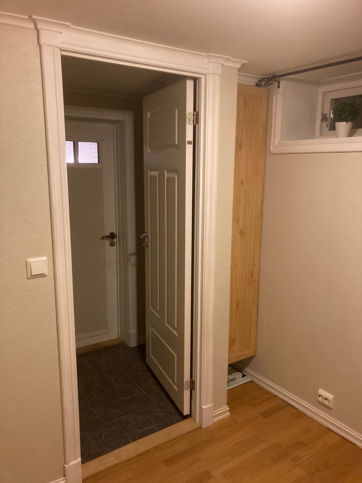 Soverom 2 m x 2,3 m Galleribilde