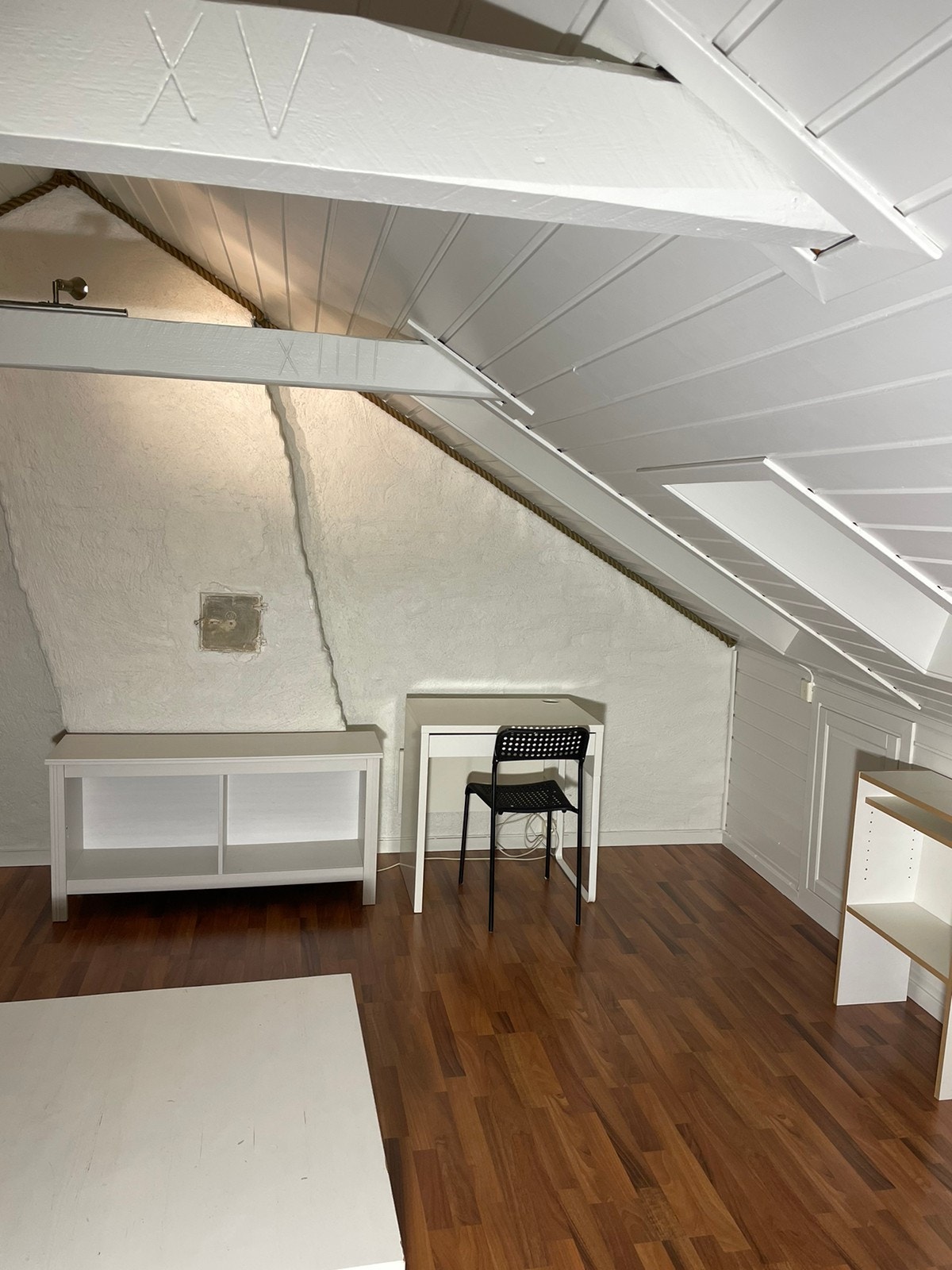 Soverom 4 ca 20 kvm. kr. 6000 (LEDIG) Galleribilde