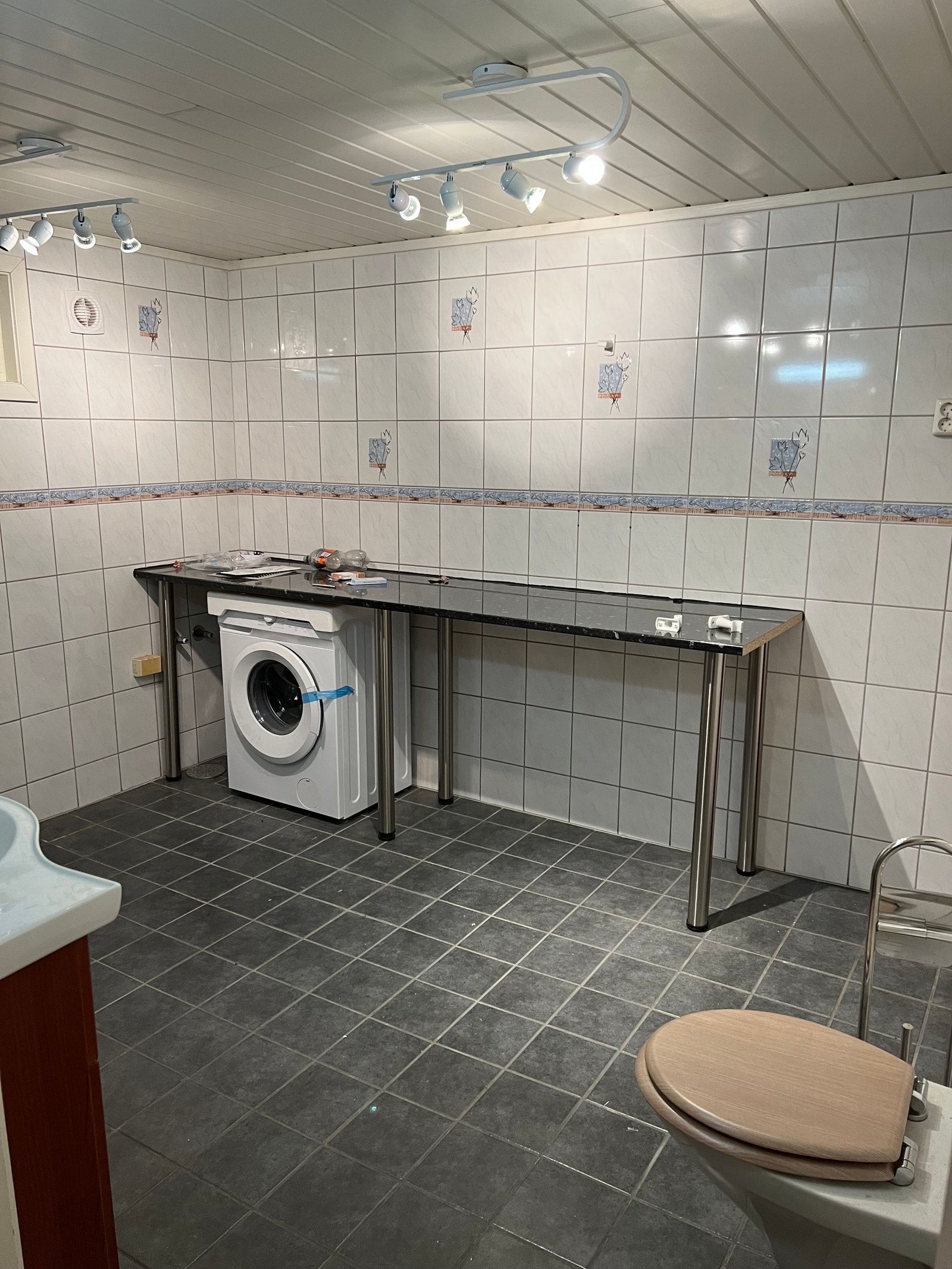 Bad 2 med vaskemaskin Galleribilde