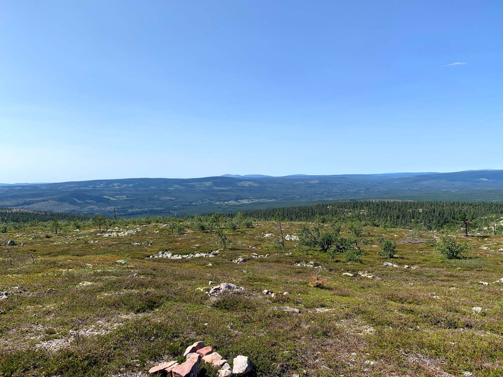 Området har fine fjellområder for turer på sommerstid - bilde tatt av eier. Galleribilde