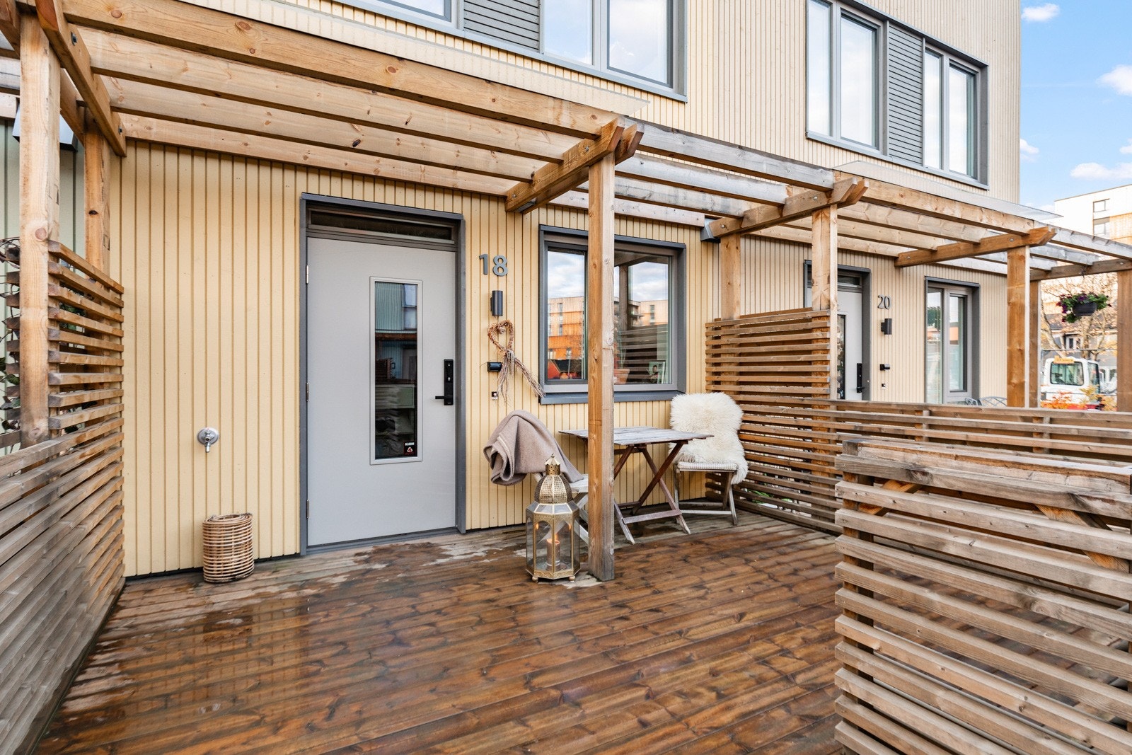 Pent opparbeidet inngangsparti. Galleribilde