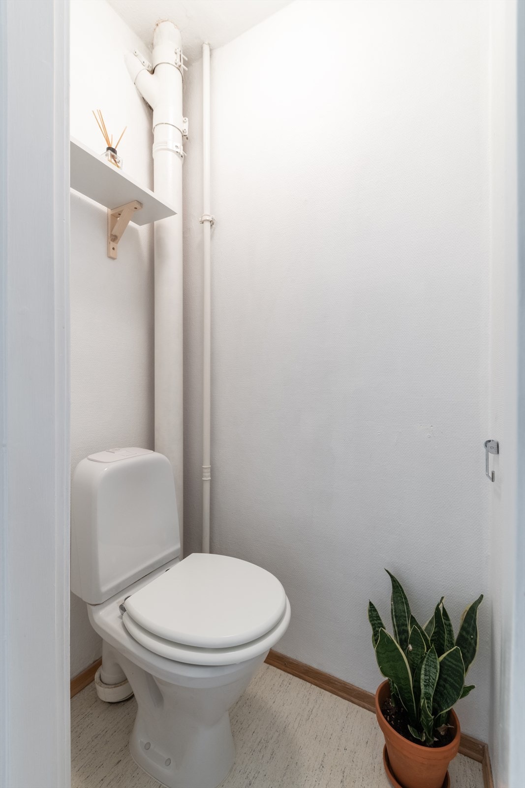 WC-rommet. Galleribilde