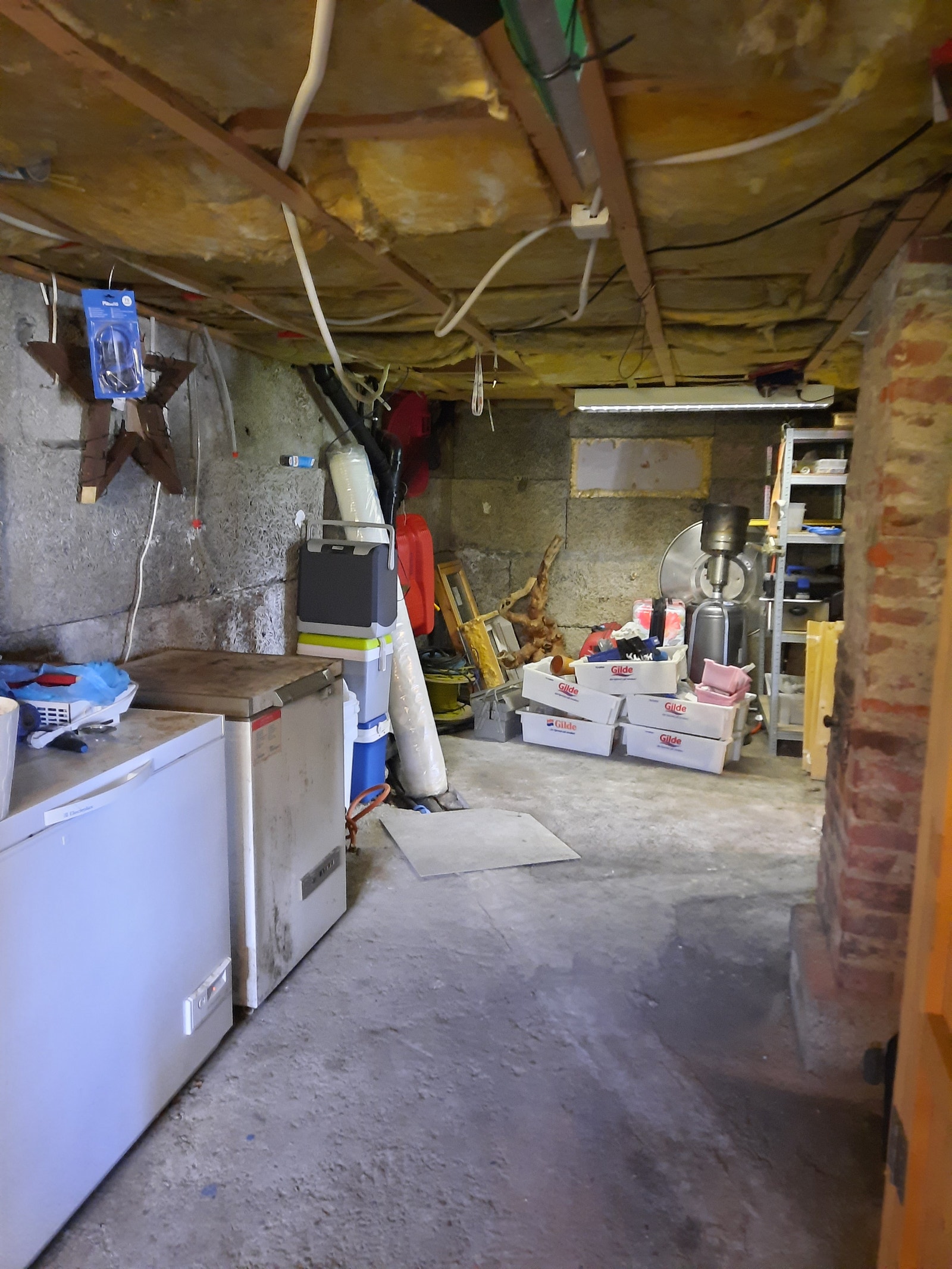 Grovkjeller, i dag brukt til lagring Galleribilde