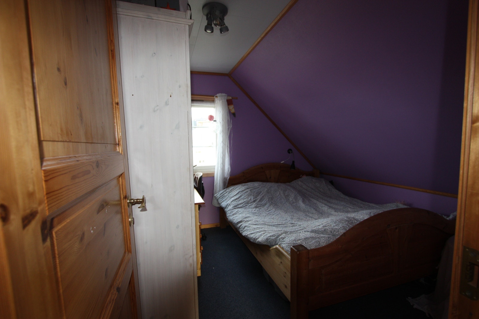 Det er fire soverom i huset. Kun to av dem er avbildet. Galleribilde