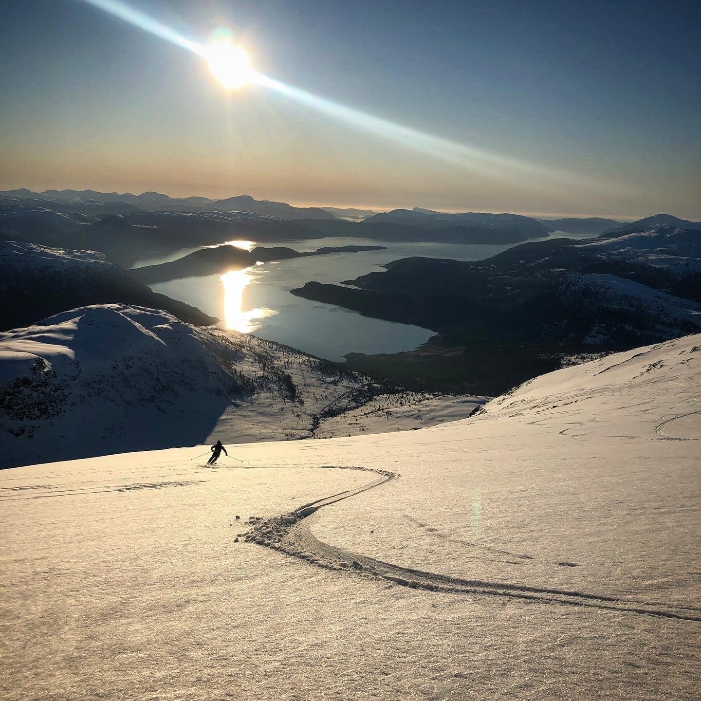 Vårtur til Sula, kort biltur fra Hytta Galleribilde