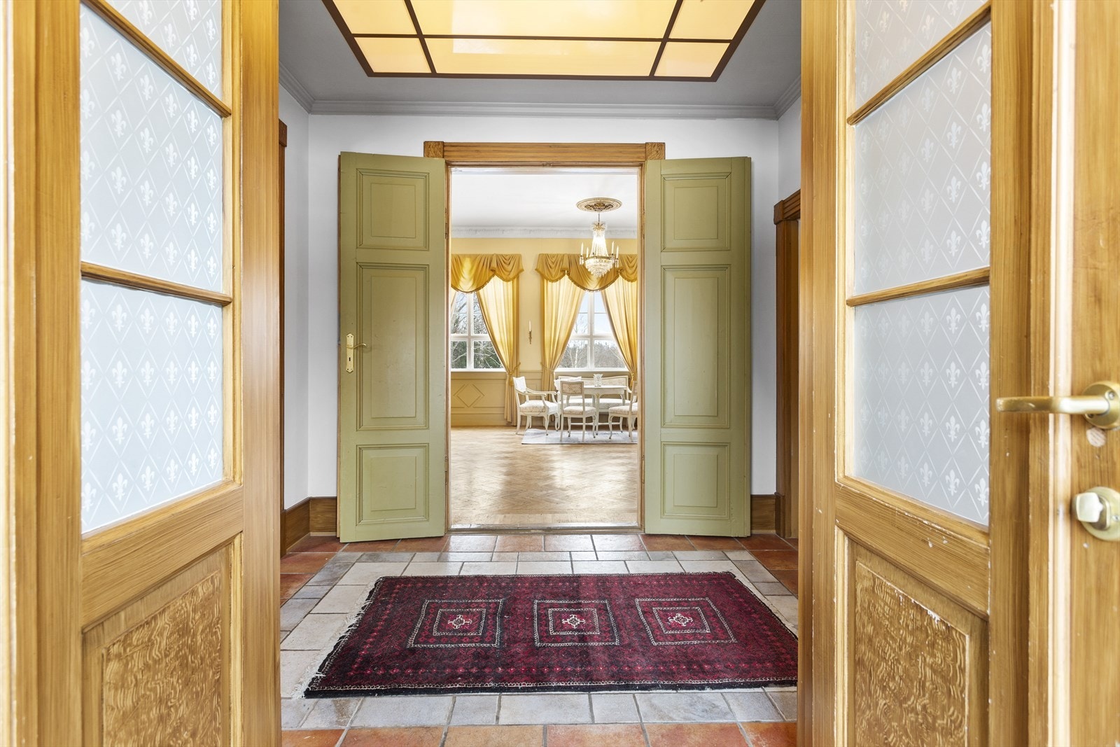 1.etg.: Entre'. Galleribilde