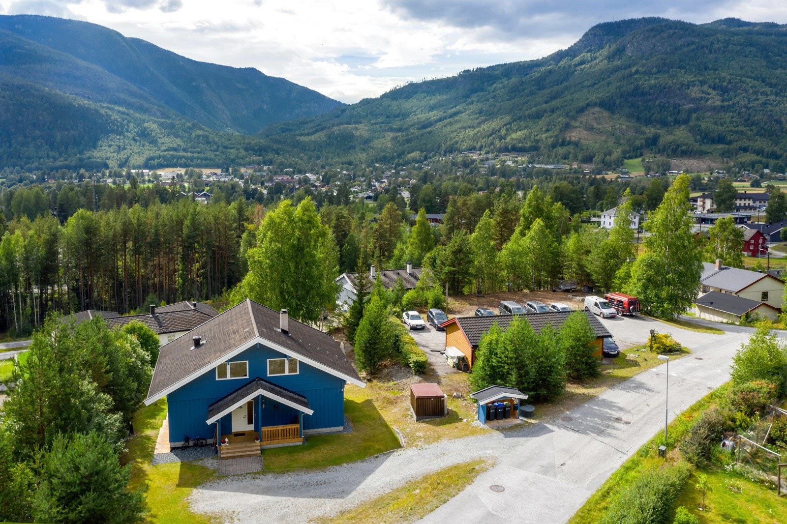Romslig og innholdsrik enebolig. Galleribilde