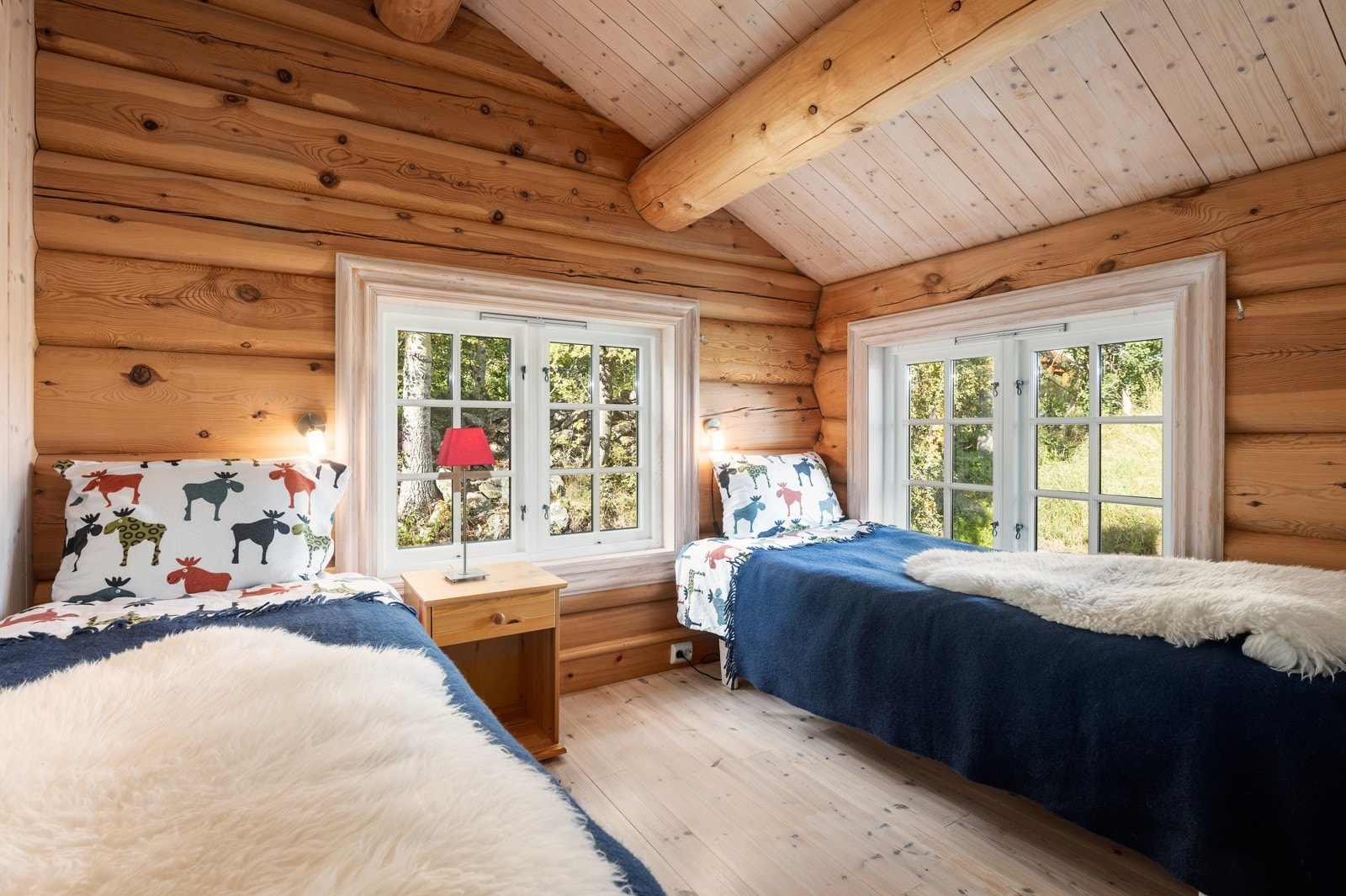 Soverom II. Lintøyskap med oppbevaringsplass på dette rommet medfølger. Galleribilde