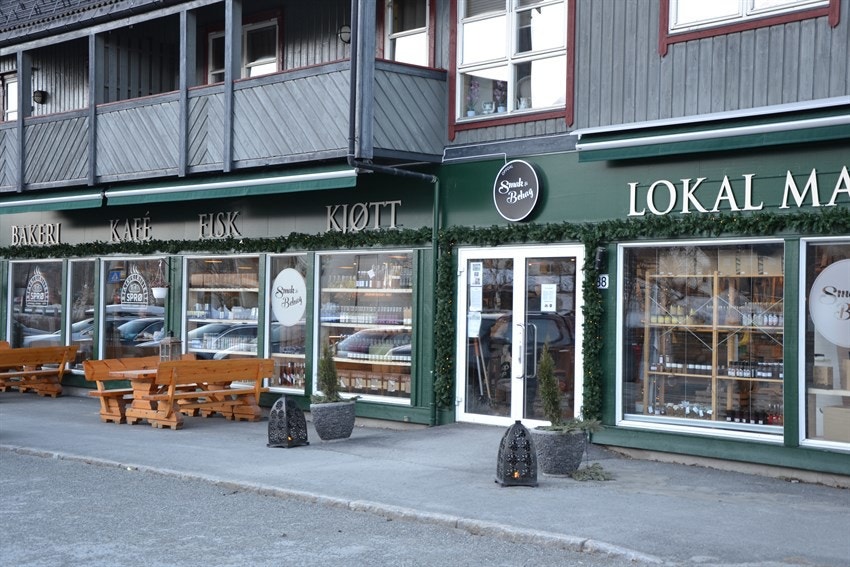 I sentrum finner man flere nisje- og delikatessebutikker som kan tilby alt man trenger for en herlig festmiddag eller en kveld med ekstra kos. Galleribilde