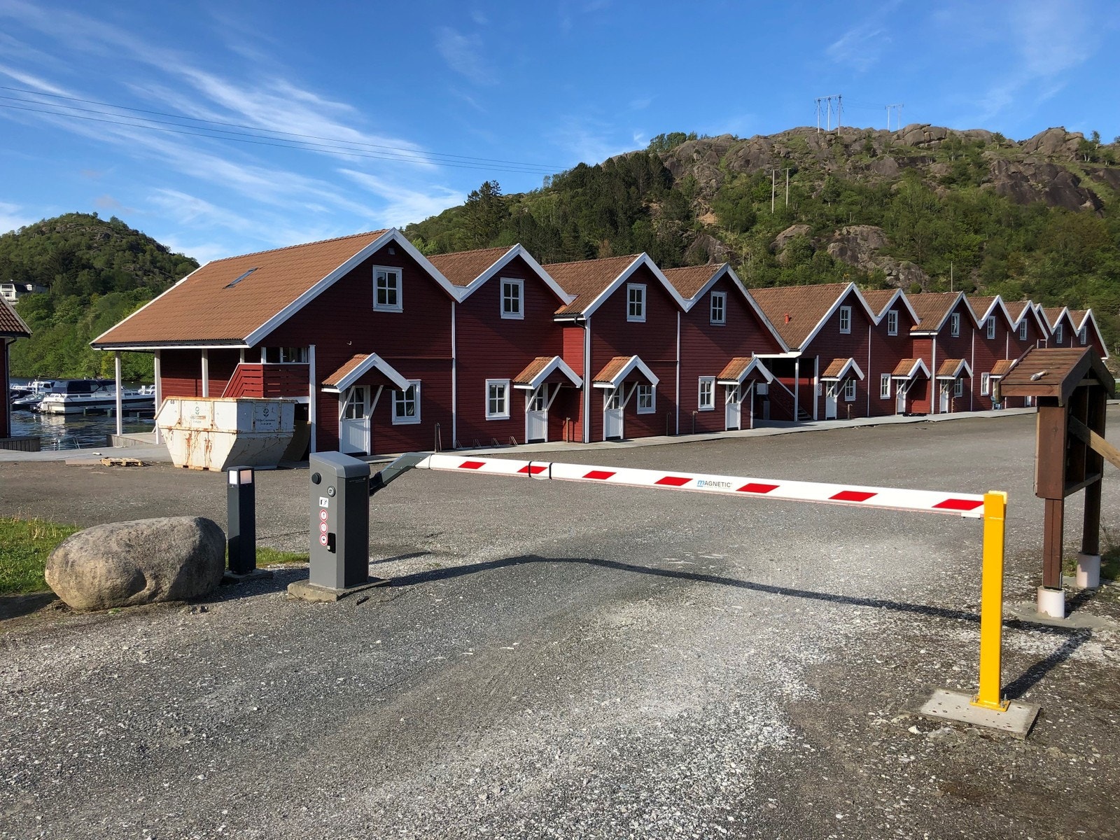 Bom inn til båtforeningens område Galleribilde