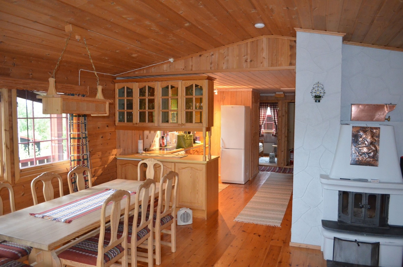 Mot kjøkken Galleribilde