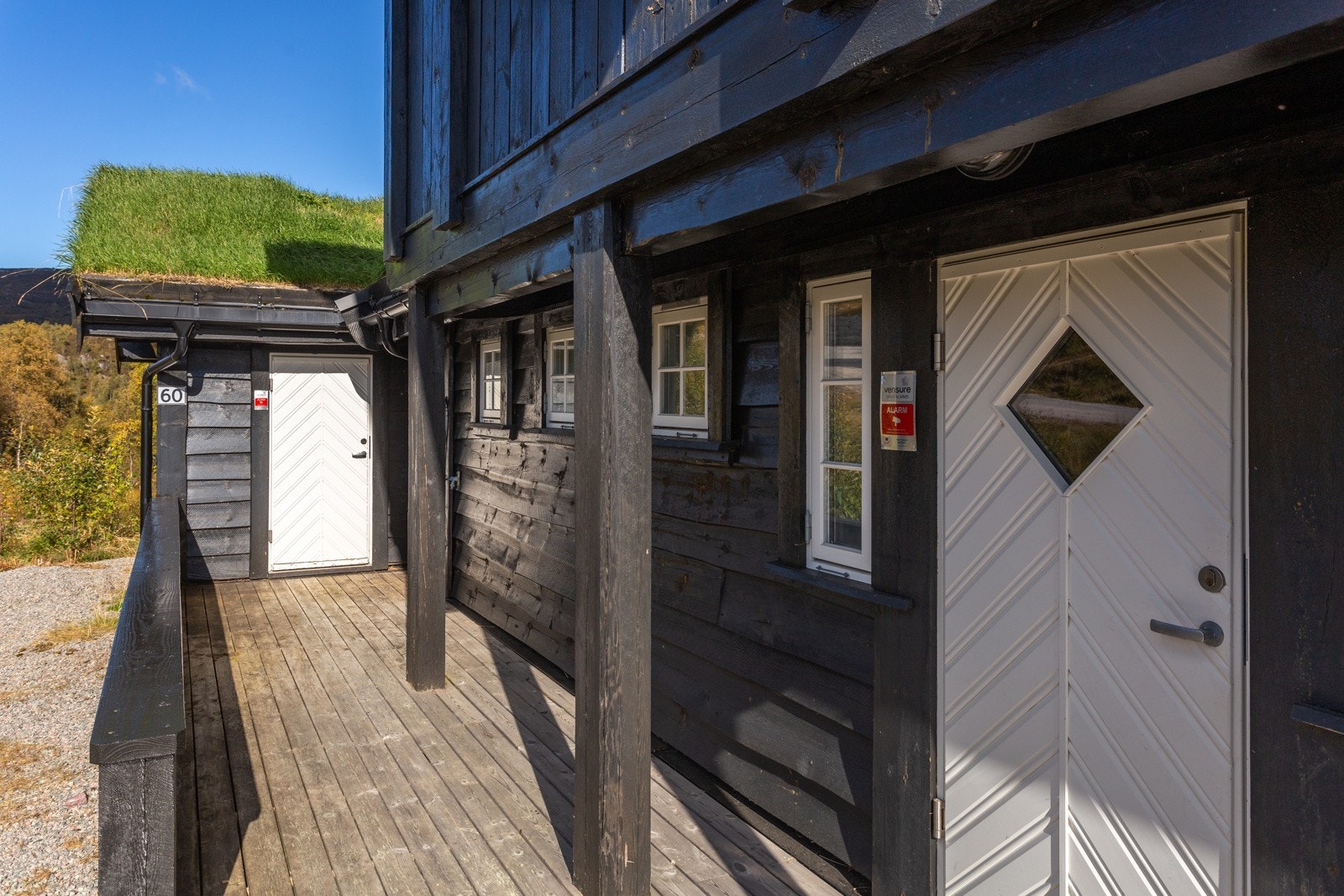 Inngangspartier og svalegang Galleribilde