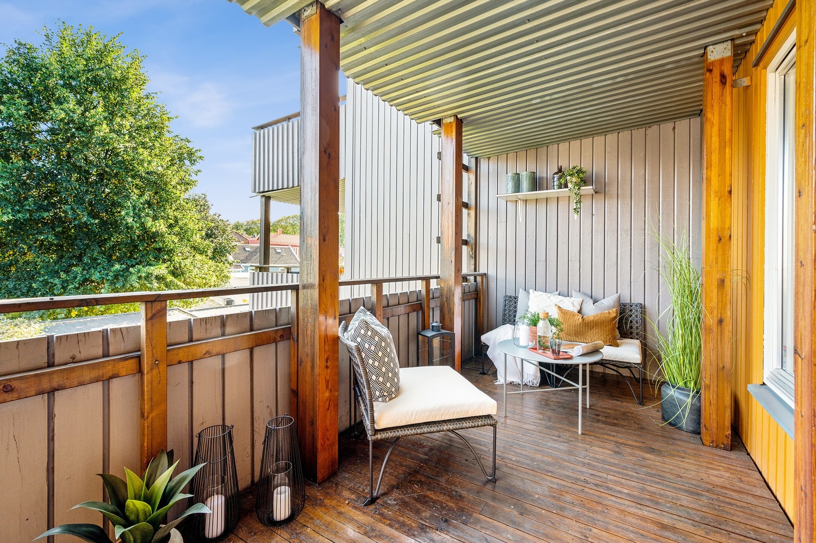 Her har du god plass for sittegruppe Galleribilde