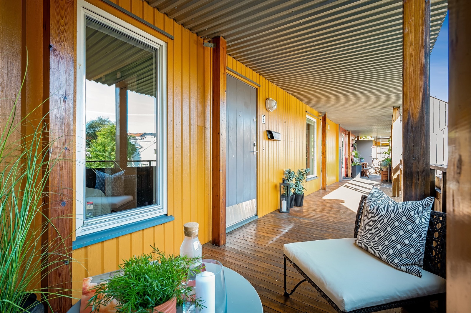 På årets varme dager fungerer verandaen naturligvis godt som en forlengelse av boligen Galleribilde