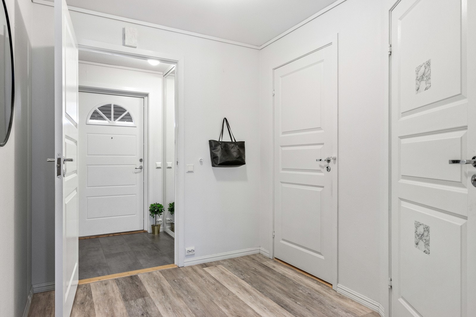 Det er installert heis i bygget. Galleribilde