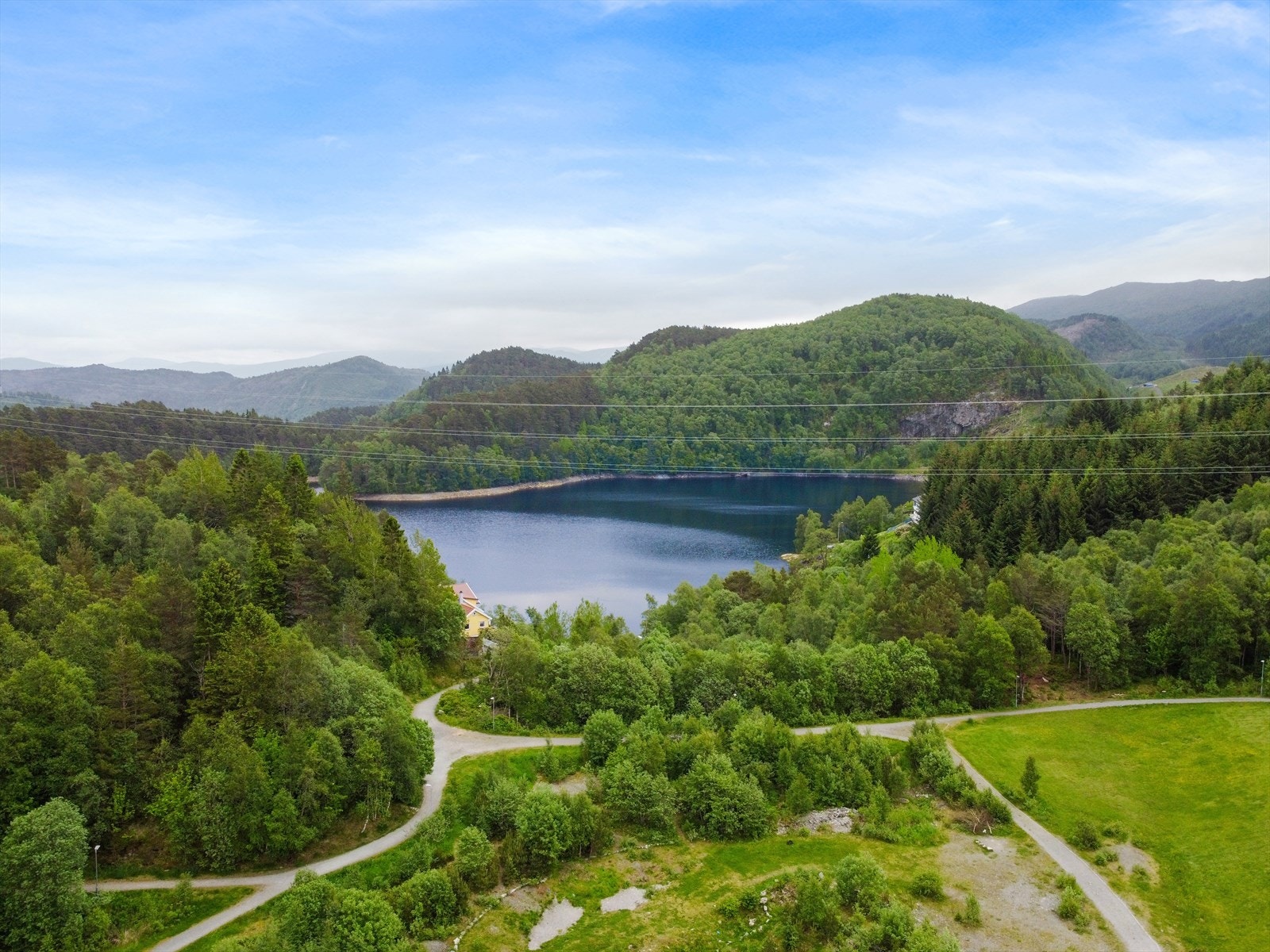 Fine turmuligheter rundt Kråvatnet og videre til Hjortland - som videre kan lede deg til Vikinghytten og byfjell Galleribilde