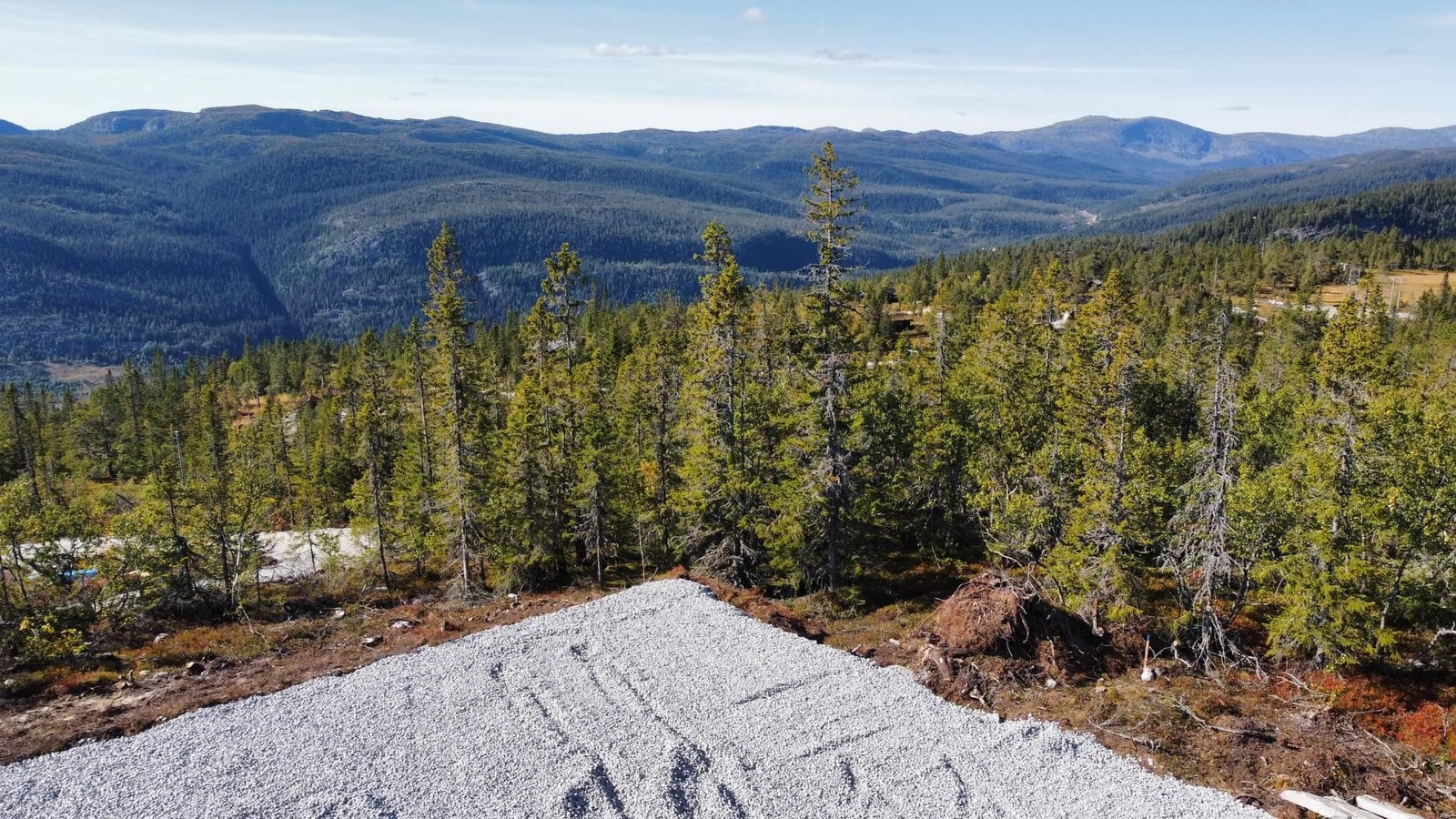 Dronebilde fra tomta Galleribilde