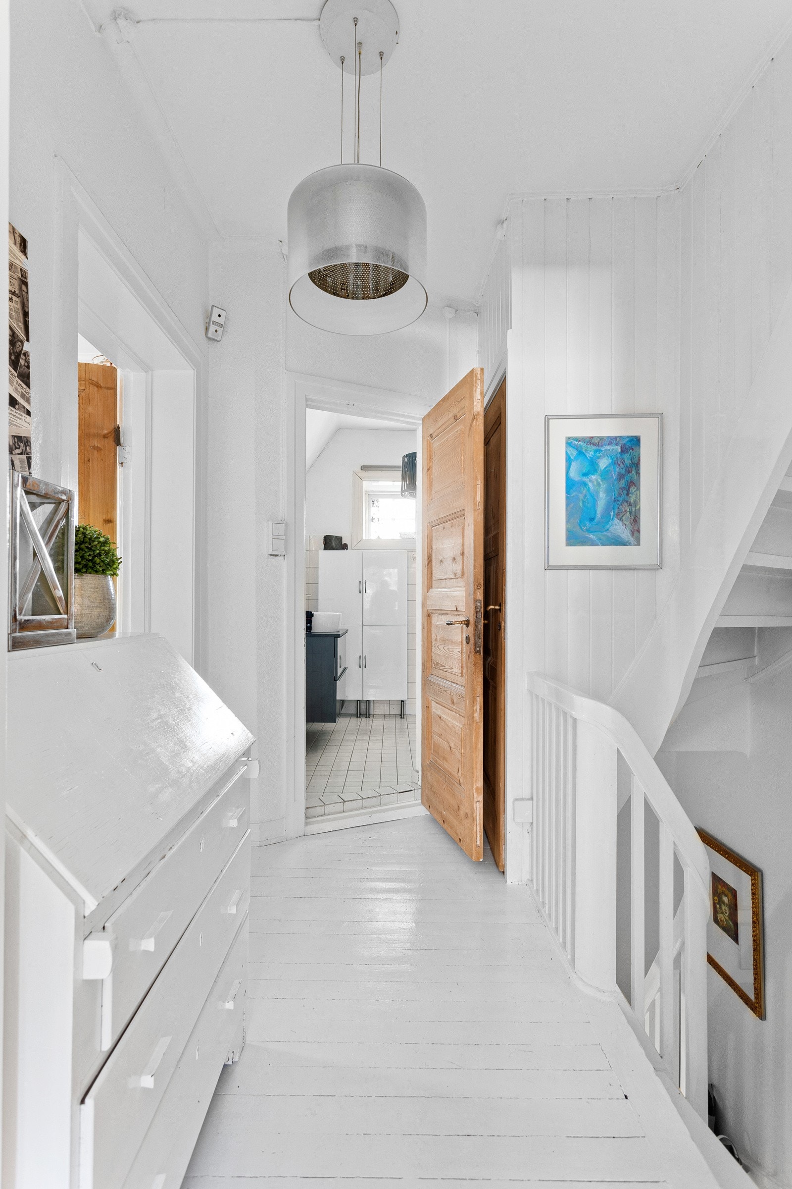 Mellomgang. Galleribilde