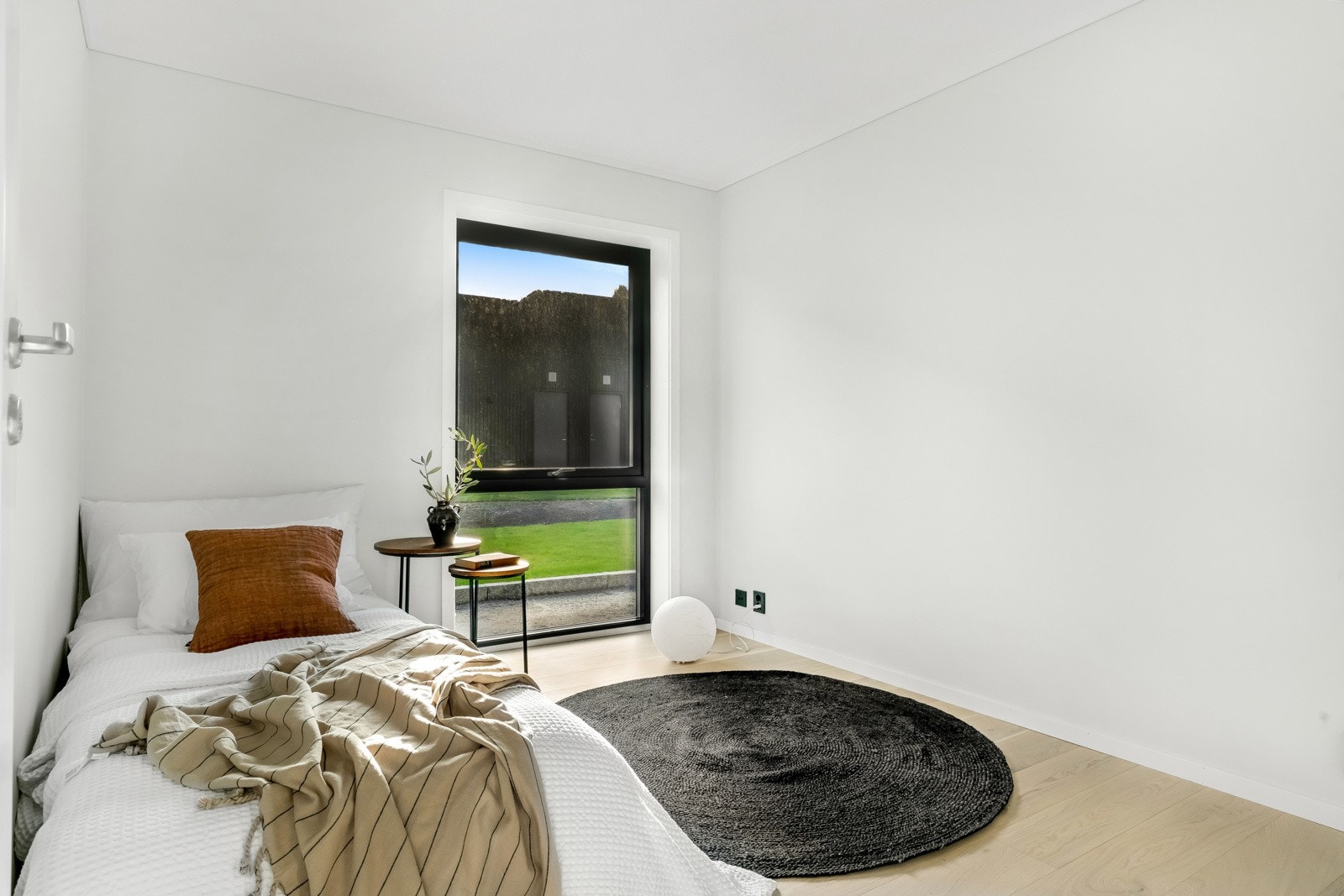 Det er 3 soverom i 1.etg Galleribilde