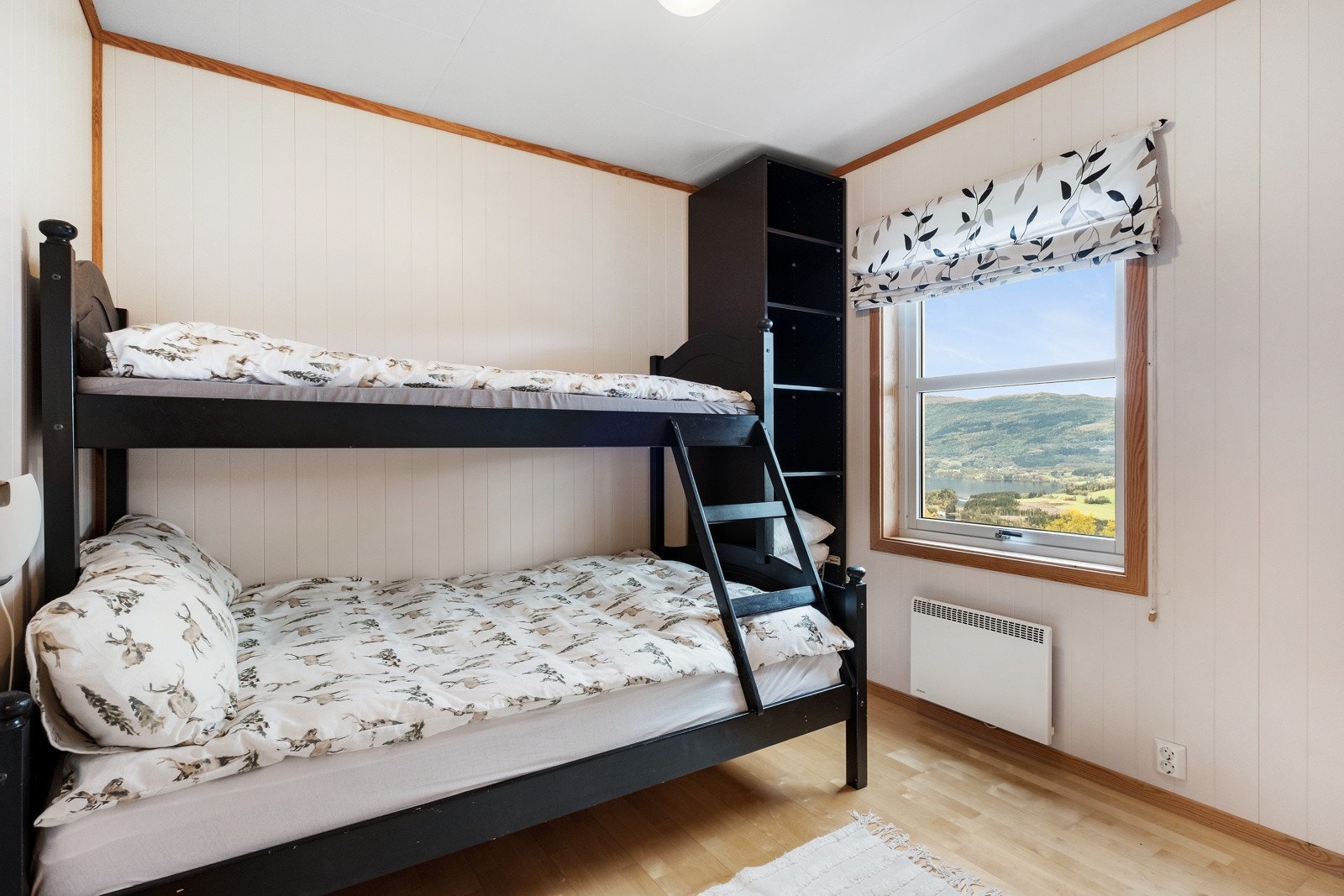 Leiligheten har 2 soverom med god størrelse Galleribilde