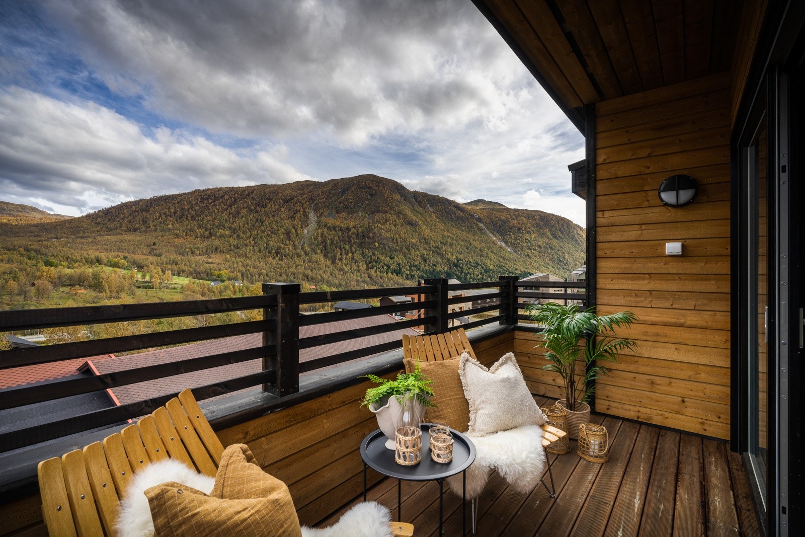 Flott utsikt over dalen Galleribilde