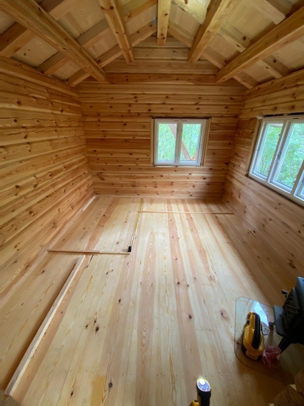 Tilsvarende hytte bygget på Møre Galleribilde