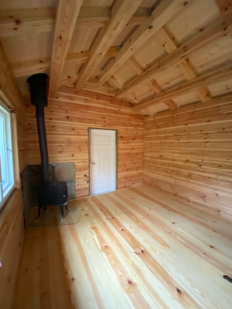 Tilsvarende hytte bygget på Møre Galleribilde