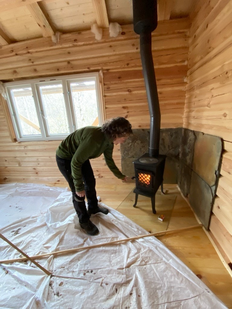 Tilsvarende hytte bygget på Møre Galleribilde