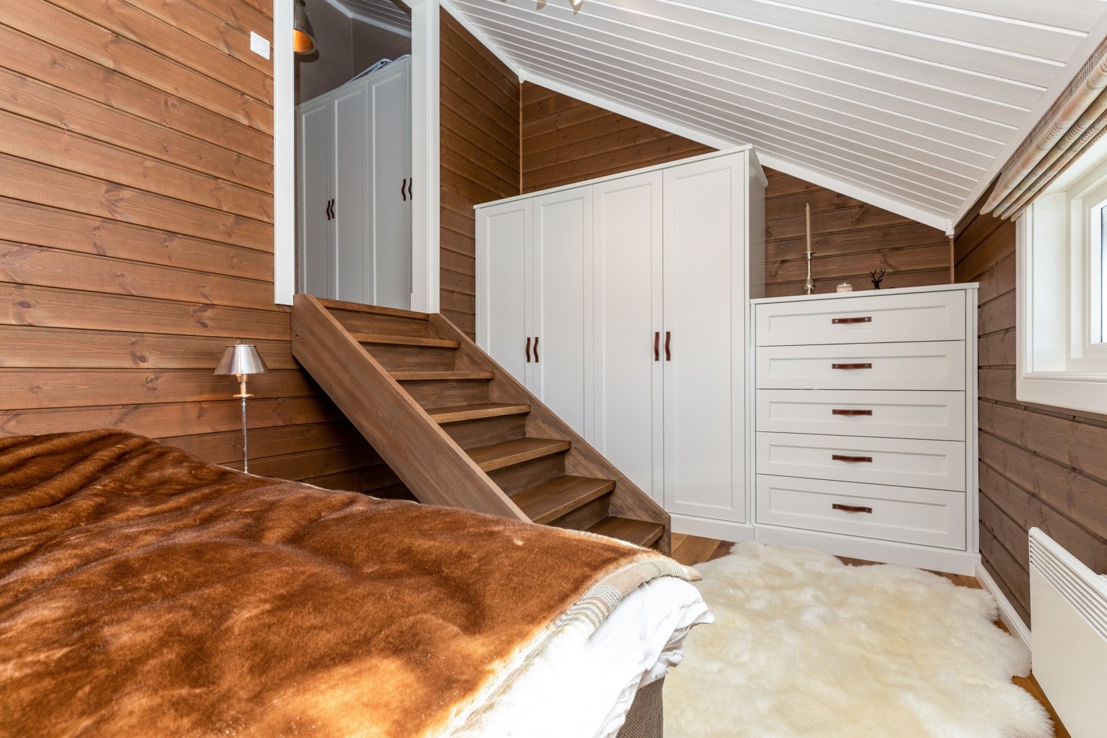 Her er det også plass til dobbeltseng Galleribilde