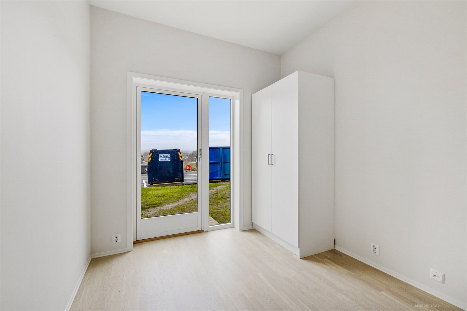 Utgang til hage det minste soverommet Galleribilde