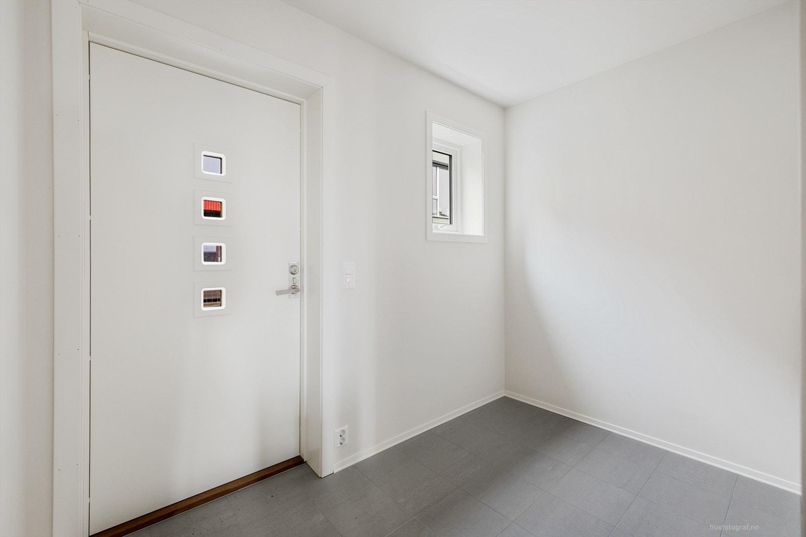 Stor og hyggelig gang/entre Galleribilde