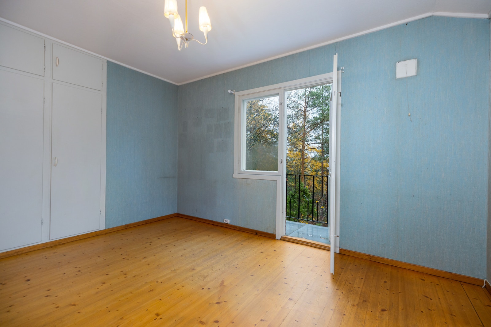 Soverom 2 med utgang til balkong Galleribilde