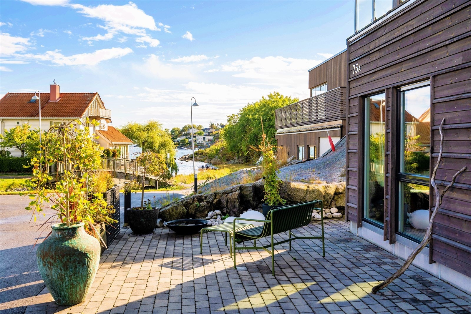 Kan ett inngangsparti bli særlig bedre. For oss med "grå finger" er dette perfekt Galleribilde