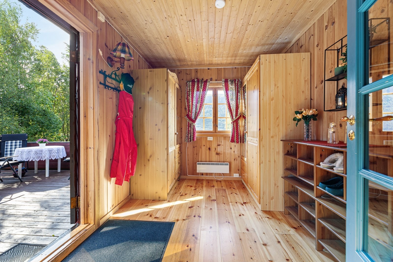 Romslig gang Galleribilde