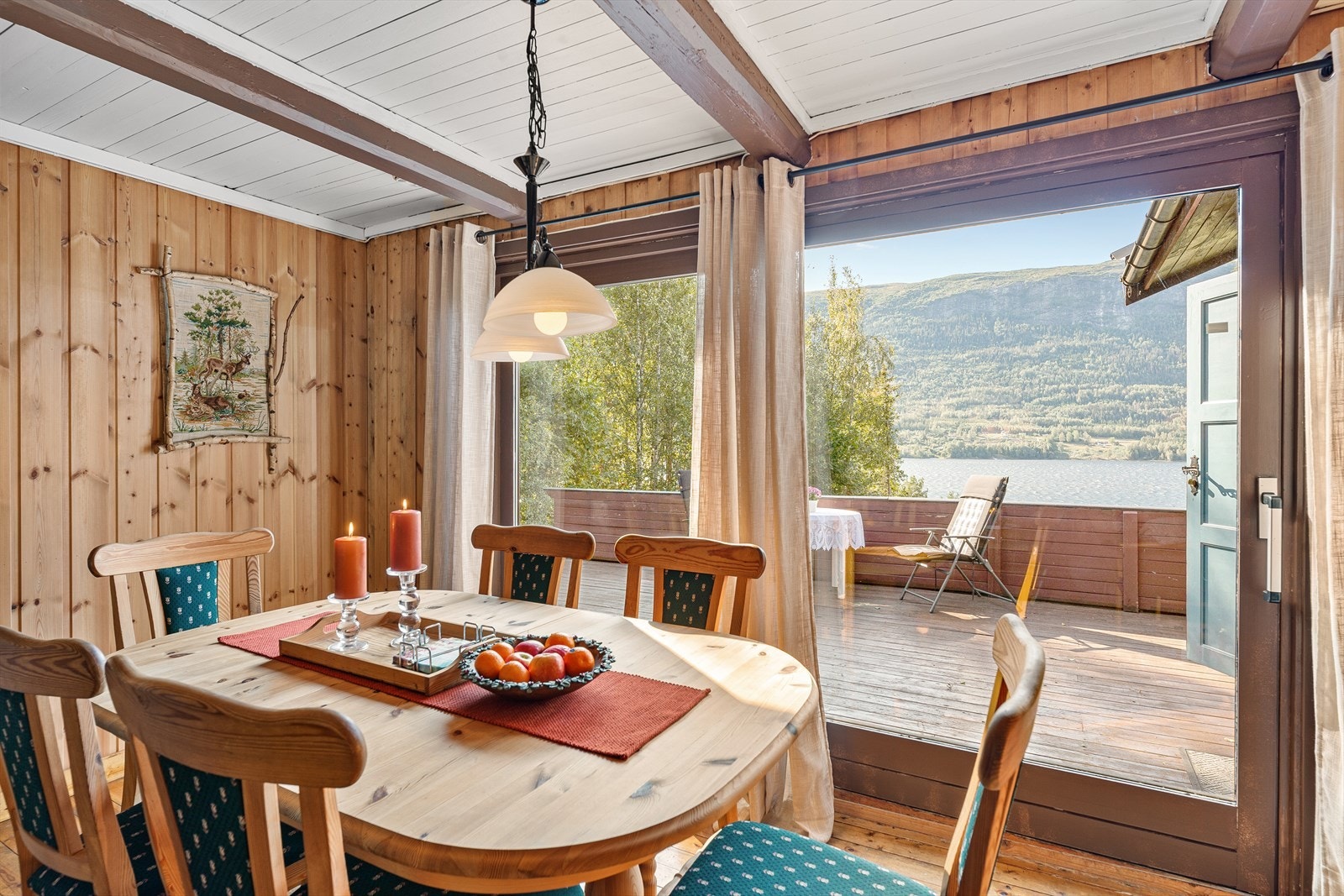 Spisestue mot terrassen Galleribilde