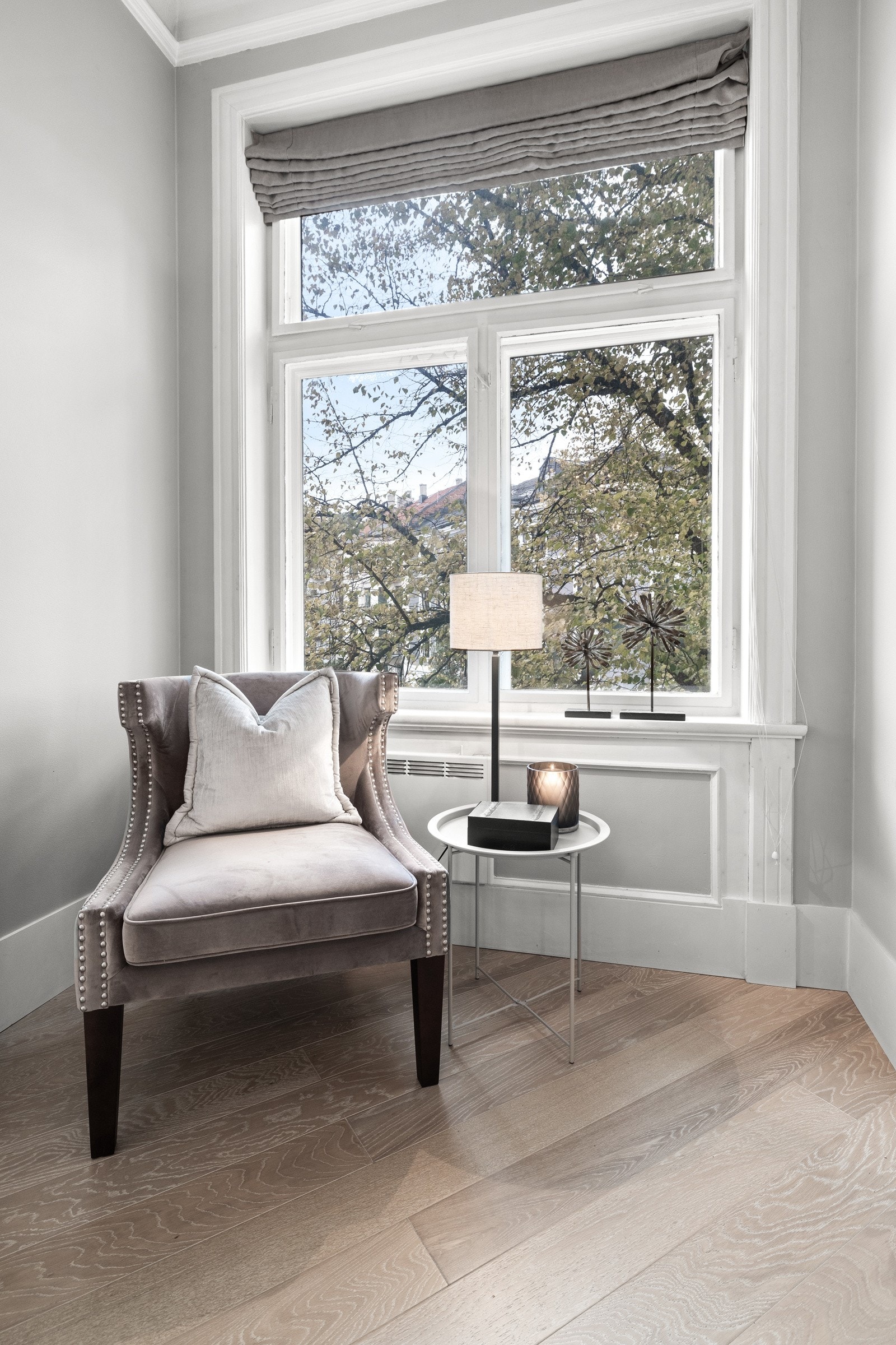 Det er enstavs eikeparkett i hele leiligheten. Galleribilde