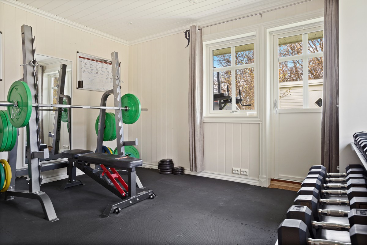 Soverommet i 1. etasje er i dag innredet som treningsrom.