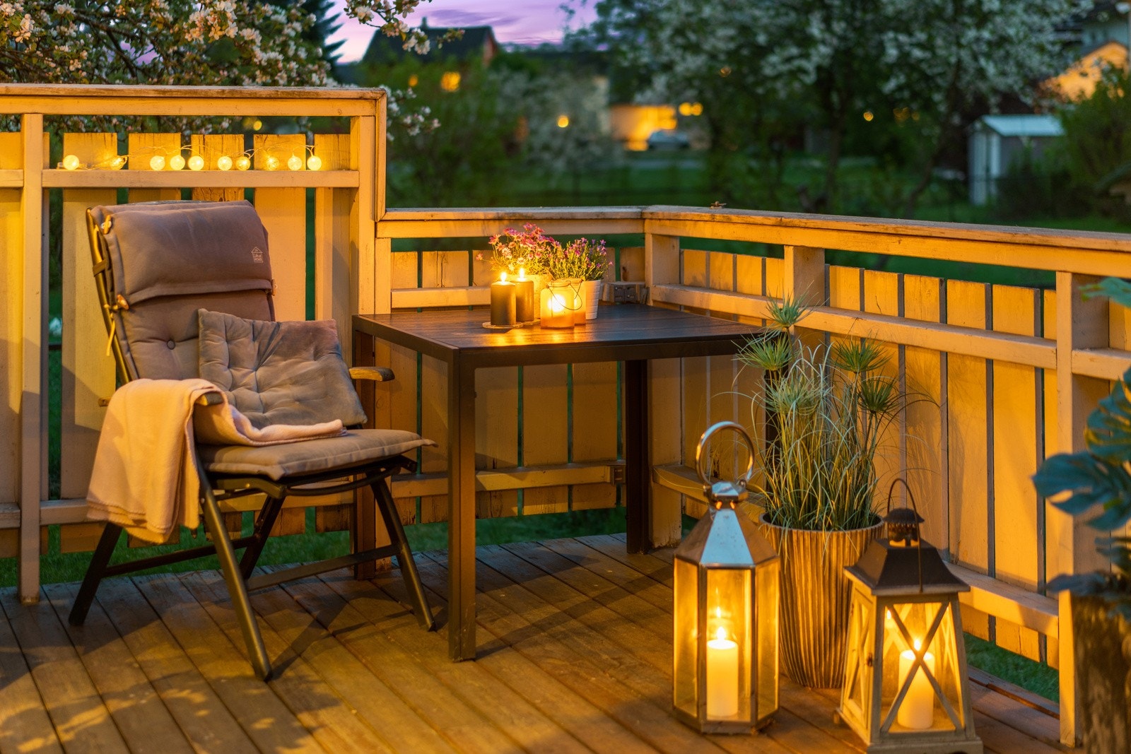 Stor og solrik terrasse Galleribilde