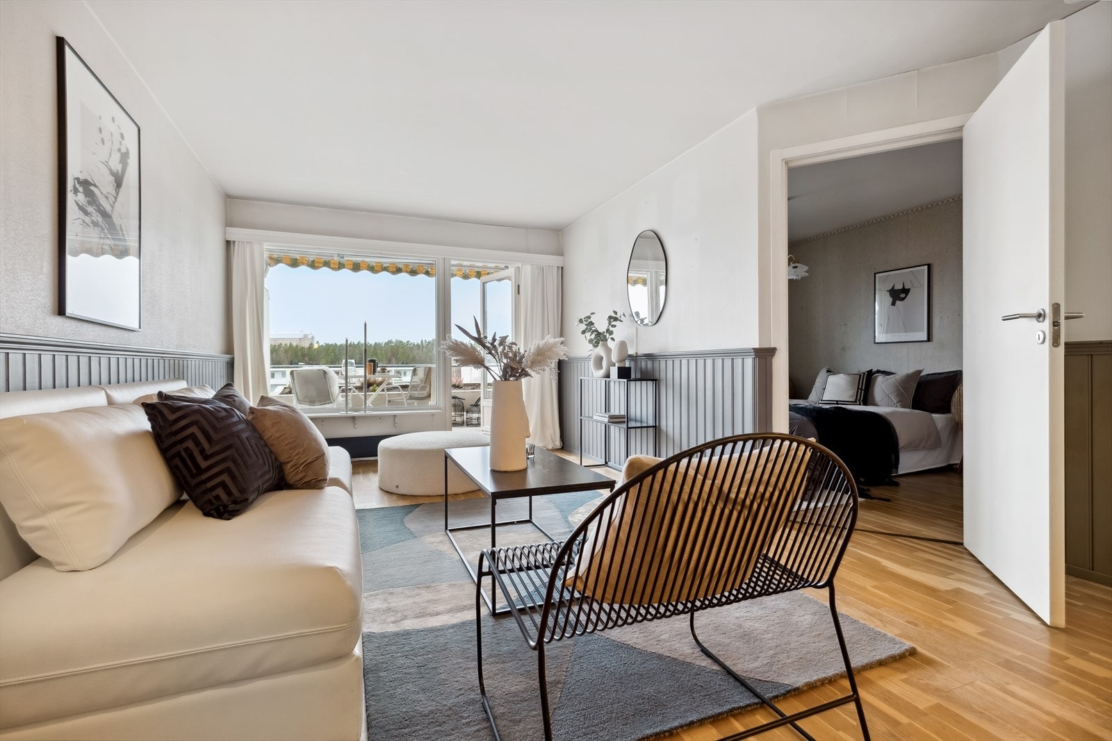 Elisabeth Solås Marwoll v/ DNB Eiendom har gleden av å presentere Skullerudveien 89! Galleribilde