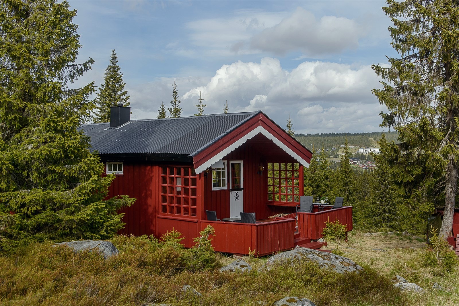 Martin Sønsteli v/DNB Eiendom presenterer Grøtåshaugen 160! Galleribilde