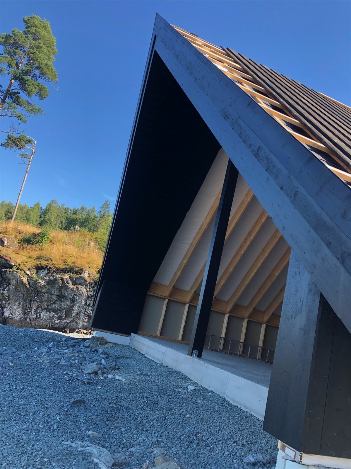 Ahytta får store glassflater i front Galleribilde