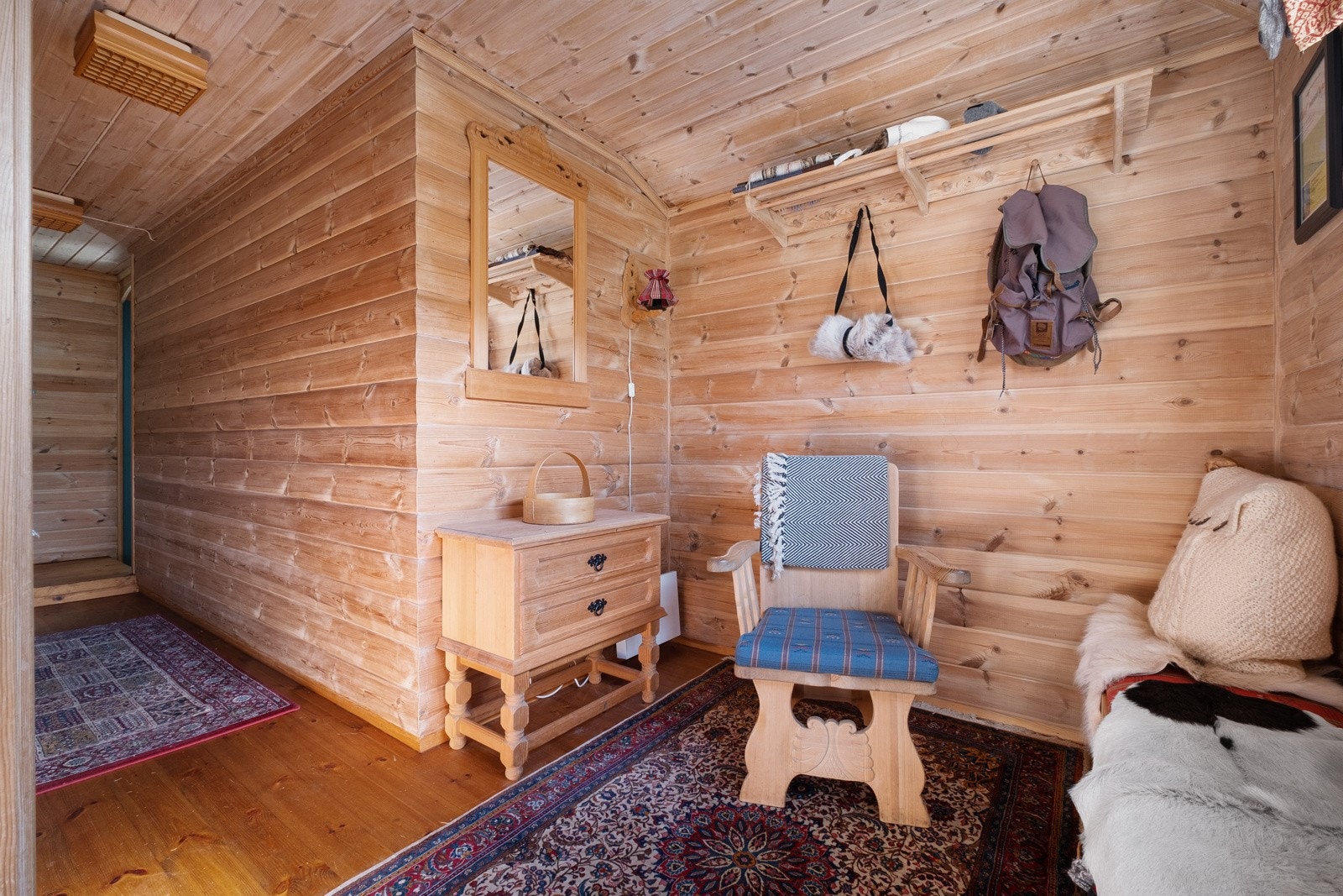 Velkommen inn i det ene av de to inngangspartiene. Galleribilde